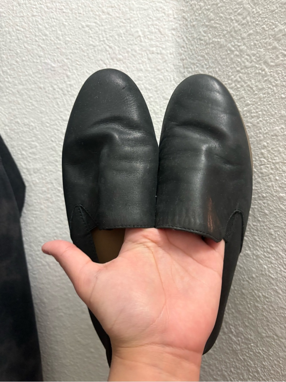 Lucky brand black leather flats Hardly
